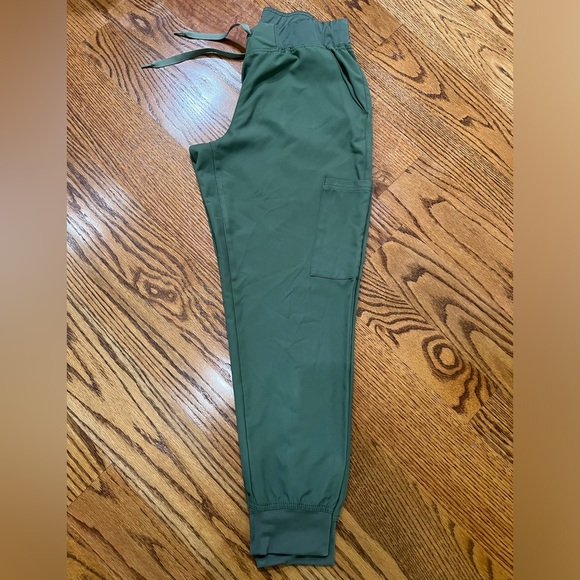 Med Couture scrub set size medium - Picture 2 of 2